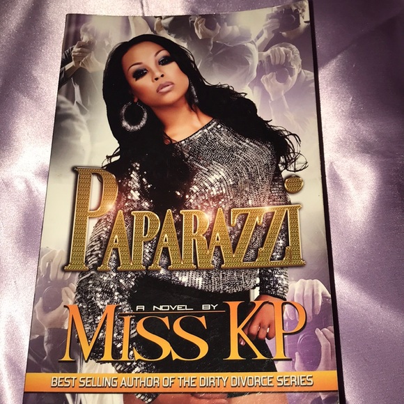 Paparazzi . A novel by Miss KP - Picture 1 of 2